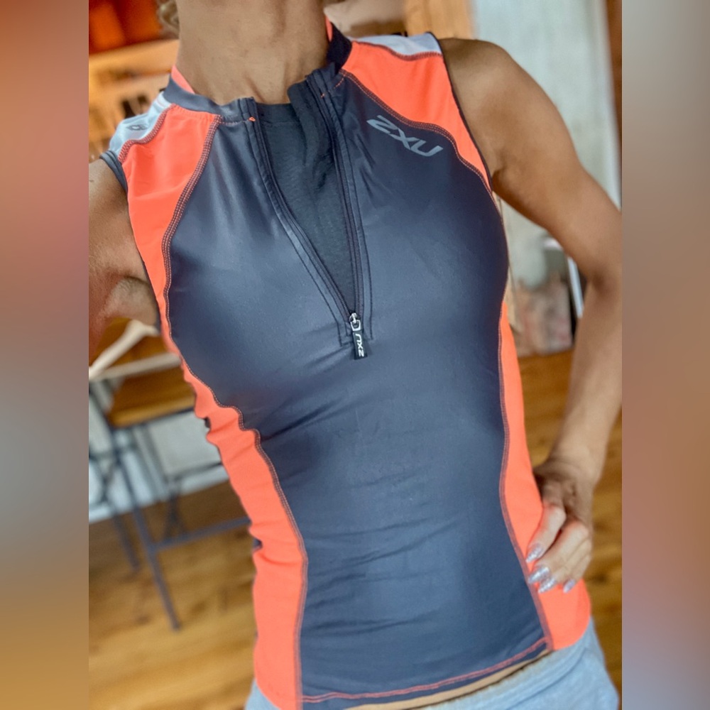 2XU Compression triathlon top